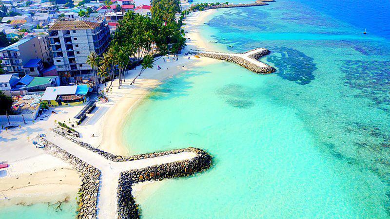 Velana Beach Hotel Maldives остров Маафуши Екстериор снимка